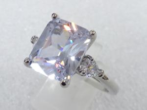 クリスタル　指輪(24号)